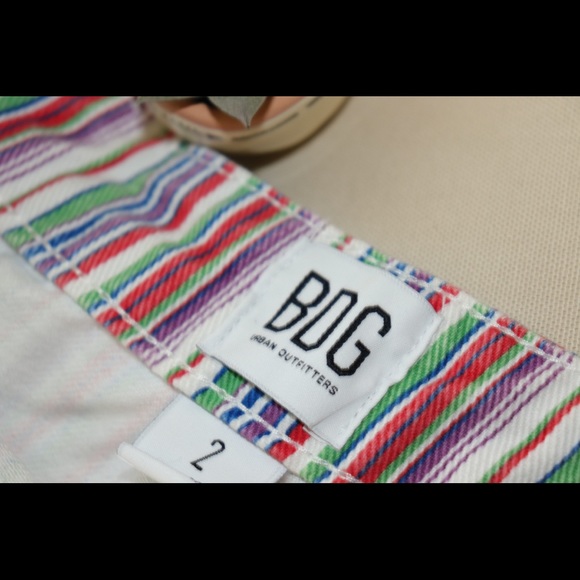 BDG SUPER CUTE CANDY STRIPED SHORTS - Picture 2 of 2